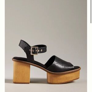 Kelsi Dagger Brooklyn Groove Platform Sandals